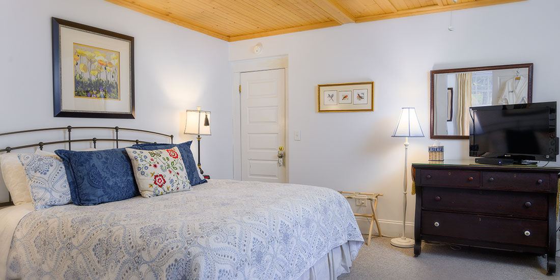 Blue Ridge Room at Oakland Cottage, king bed with blue accents